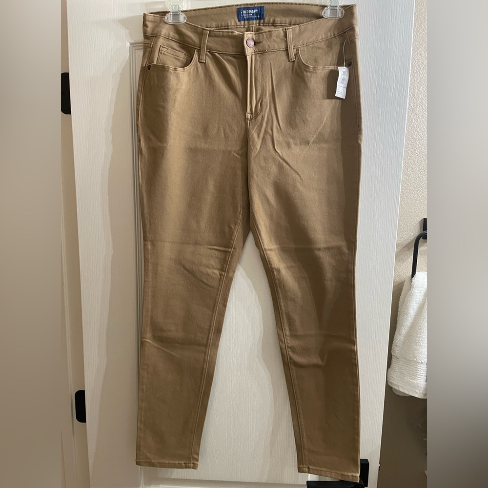 Old Navy Rockstar Mid Rise Women's Tan Skinny Jeans Size 12 BNWT